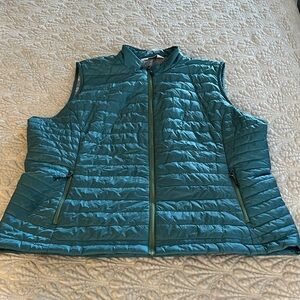 Orvis Women's Turquoise Quilted Vest